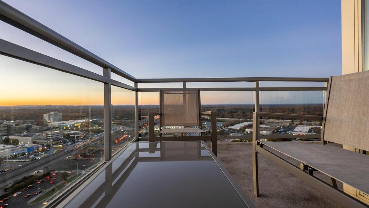 Aparthotel Hala Tysons McLean Esterno foto