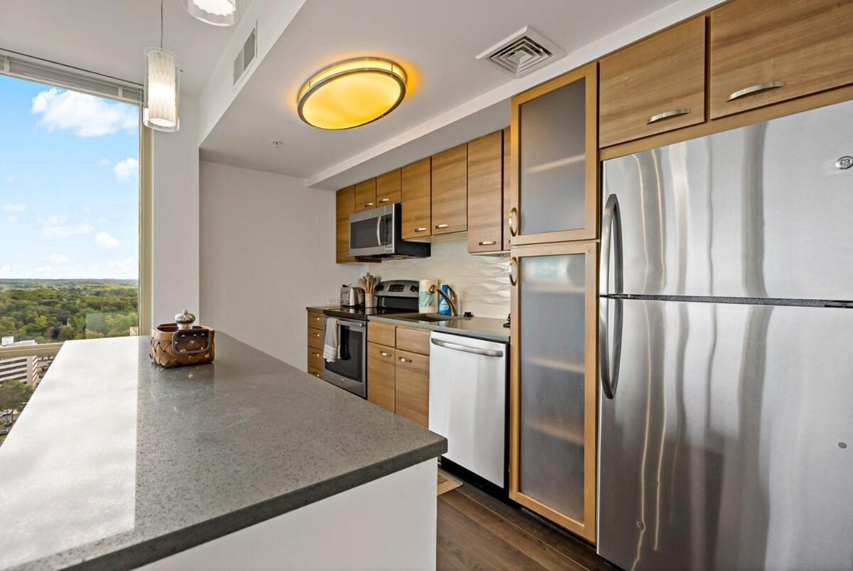 Aparthotel Hala Tysons McLean Esterno foto